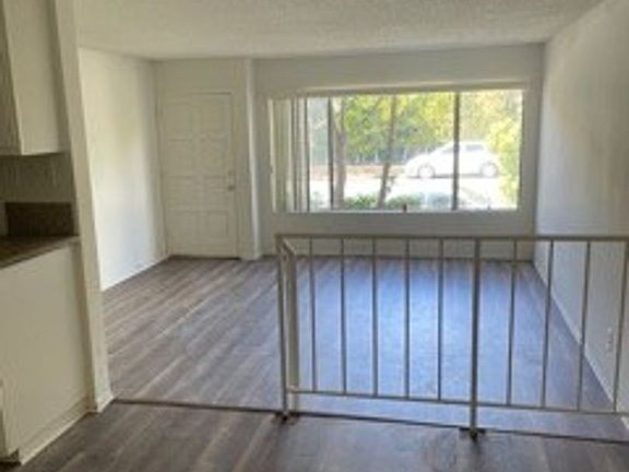 5th image of 828 Arizona Ave APT 3