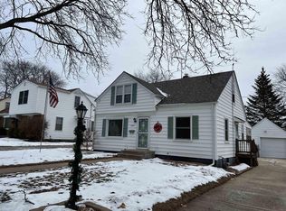2032 Colorado Ave, Rockford, IL