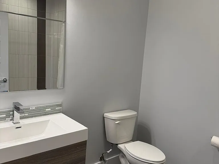 420 Anderson Ave #203 — Photo 4