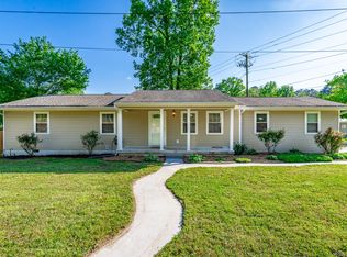 25 S Jenkins Rd, Chickamauga, GA 30707
