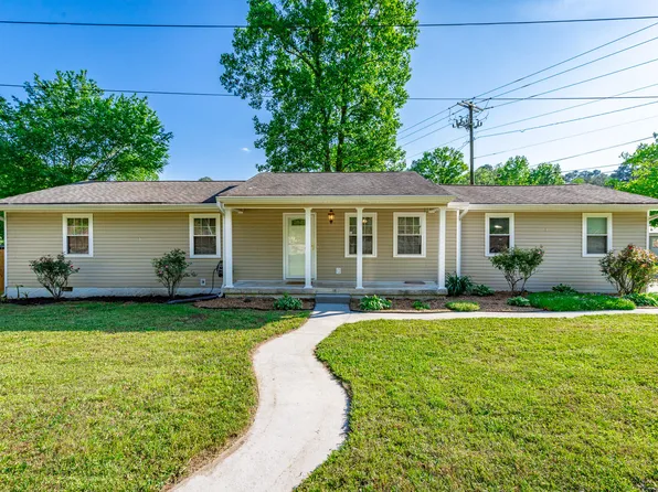 25 S Jenkins Rd, Chickamauga, GA 30707