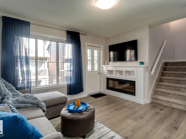 1005 Graydon Hill Blvd SW #72, Edmonton, AB T6W 3J5