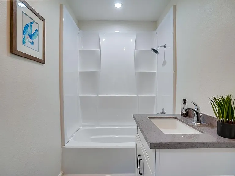 1512 Sherman Pl — Photo 29