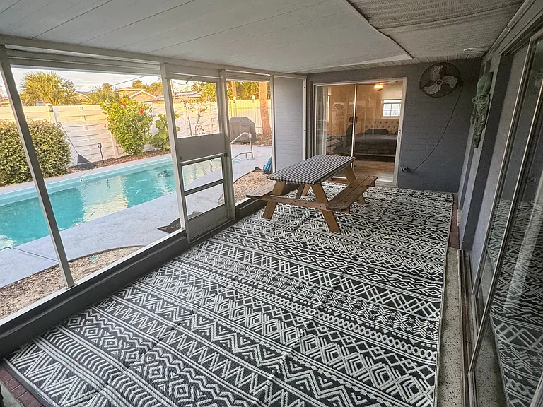1 Holly Cir — Photo 13