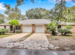 124 26th St #A/B, Gulfport, MS 39507