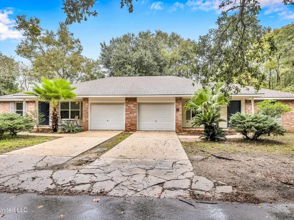 124 26th St #A/b, Gulfport, MS 39507