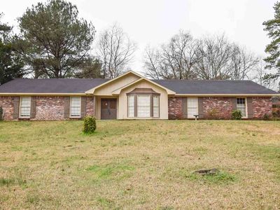 5207 Forest Hill Rd, Jackson, MS, 39272