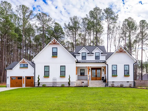 257 Rawhide Dr, Louisburg, NC 27549