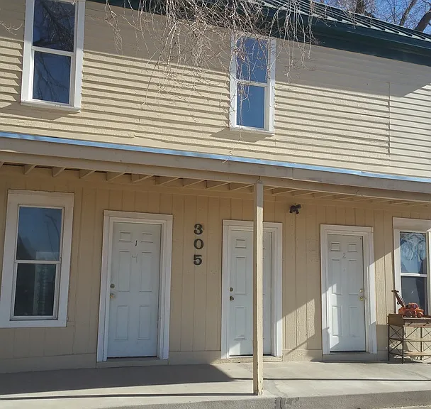 305 N Colorado Ave — Photo 2