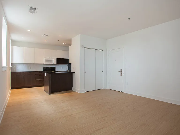 Dining/Living room