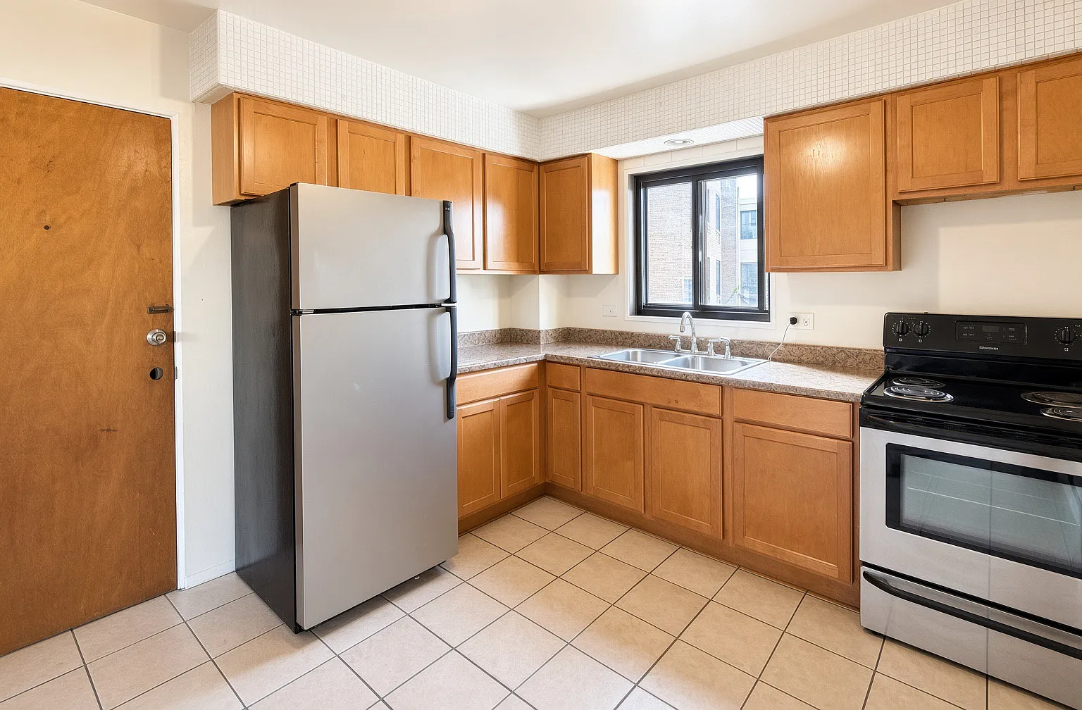 1 bed, 650 sqft, $1,385 — Photo 1