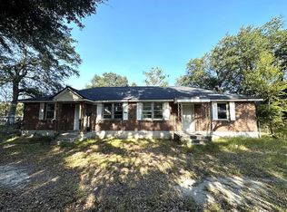 5 Dixie Dr, Sumter, SC 29150