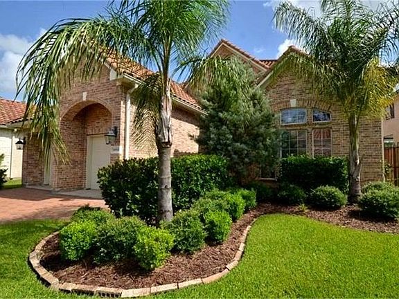 2nd image of 18918 Villa Bergamo Ln