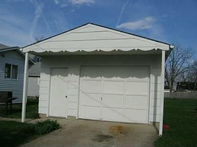 2nd image of 840 Jefferson St