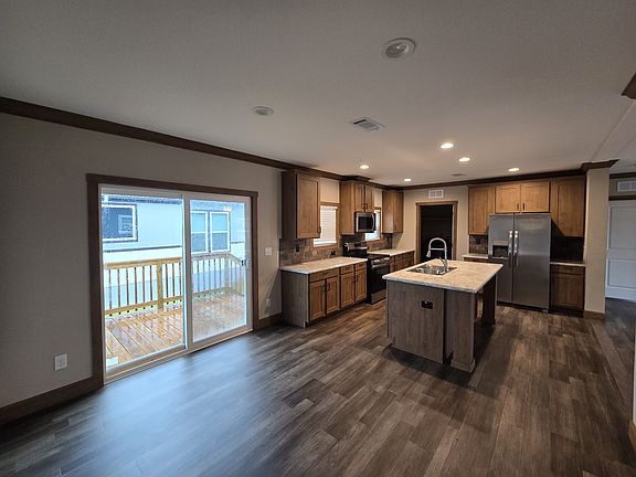 4th image of 600 Mill Run Ave #198