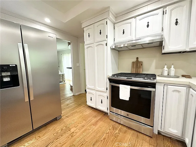 6220 Etiwanda Ave — Photo 9