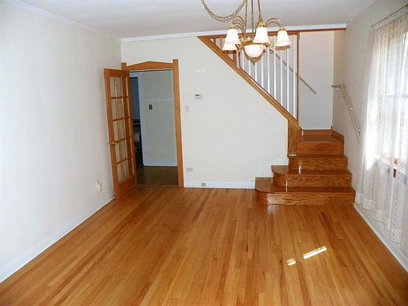 3rd image of 7843 W Westwood Dr