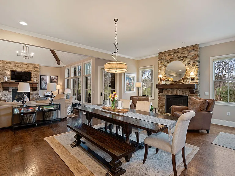 7715 Cathedral Hill Dr — Photo 13