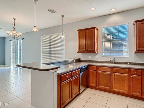 2nd image of 3184 Oak Brook Ln