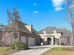 11704 River Highlands Dr, Saint Amant, LA 70774