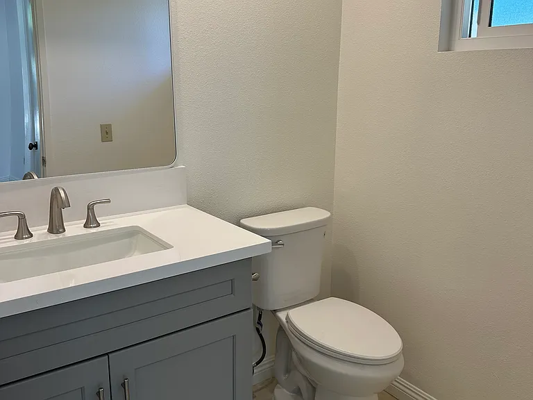 596 Aspen Ridge Ct — Photo 12