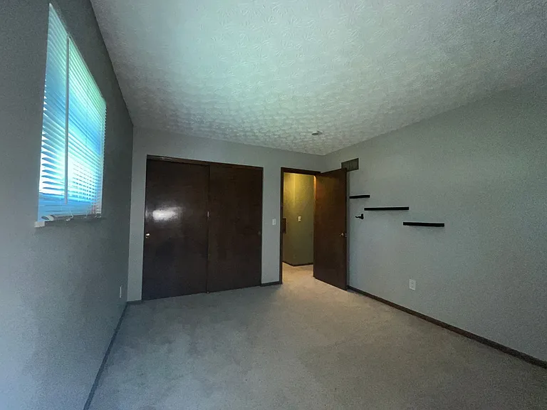488 Clark State Rd — Photo 9