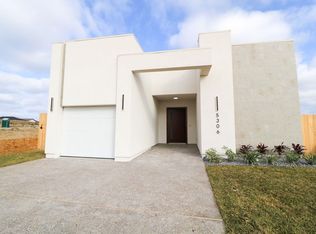 5306 Raven Dr, Laredo, TX 78046