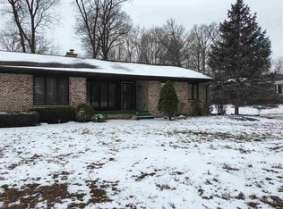 304 N Manor Dr, Williamsport, IN 47993