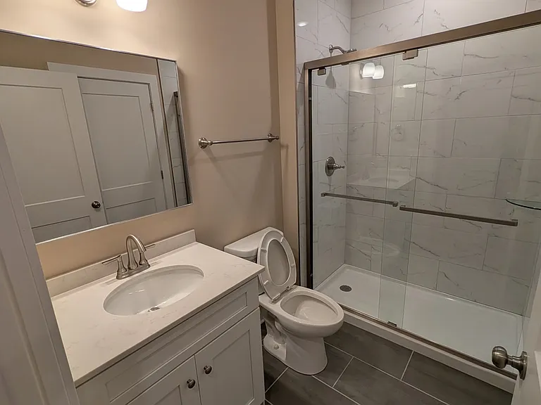 1534 E 66th Pl #2E — Photo 9