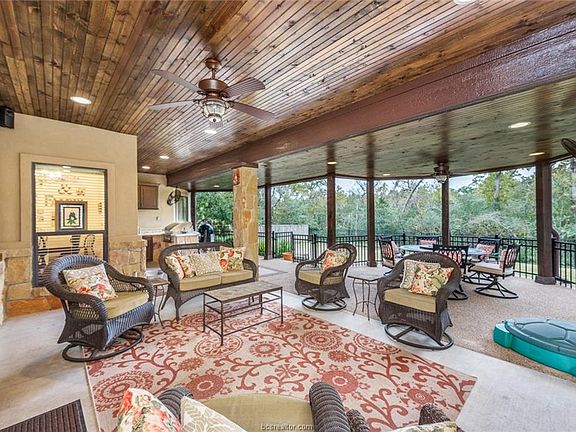 4th image of 3225 Pinyon Creek Dr