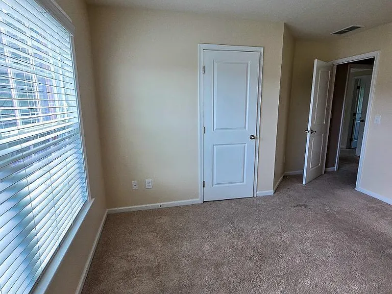 122 Windrush Ln — Photo 35