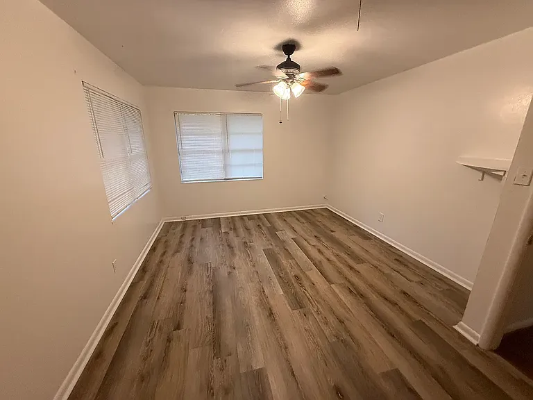 2217 NE 1st Ave — Photo 6