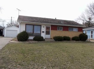 4015 Niles St, Waterloo, IA 50703