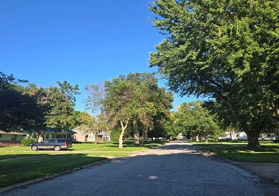 4th image of 808 Ring St