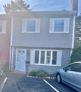 11 Railroad Ave APT 5, Rockport, MA, 01966