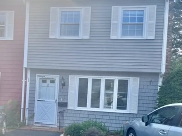 11 Railroad Ave APT 5, Rockport, MA 01966