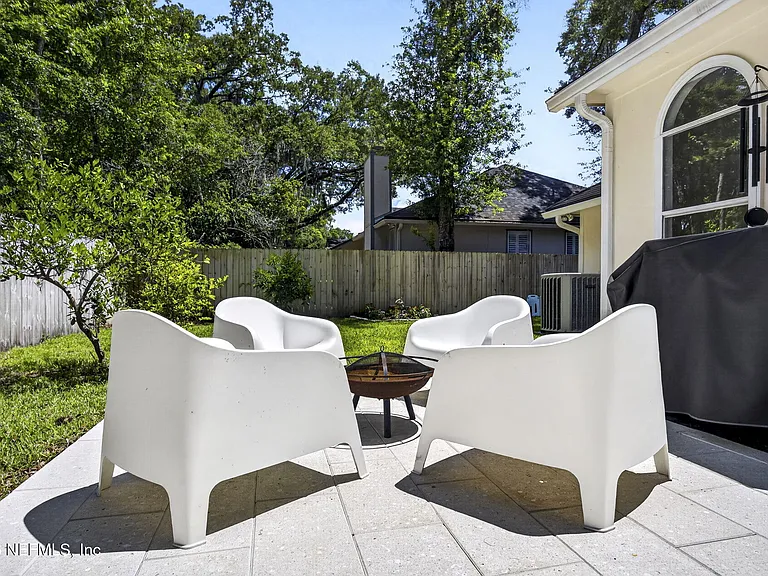 9515 Broken Oak Blvd — Photo 26