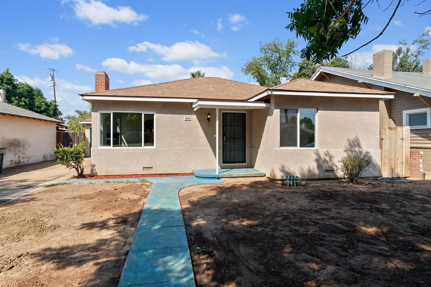 1361 N Del Mar Ave photo 1