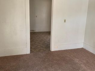 108 N Jefferson Ave, Cameron, TX 76520