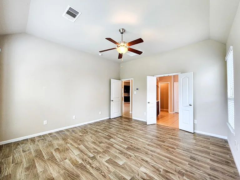 911 Daffodil View Ct — Photo 41