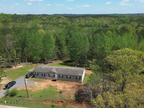 2340 Crystal Lake Rd, West Blocton, AL 35184
