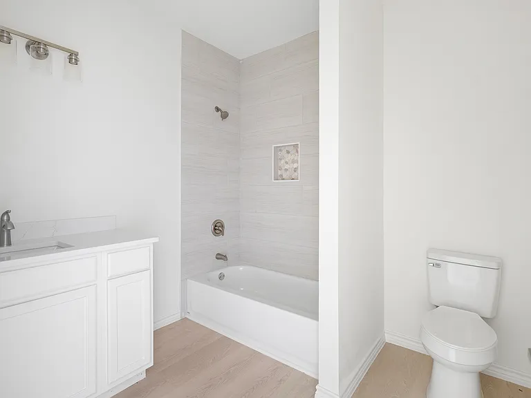 223 Florencia Ave — Photo 12