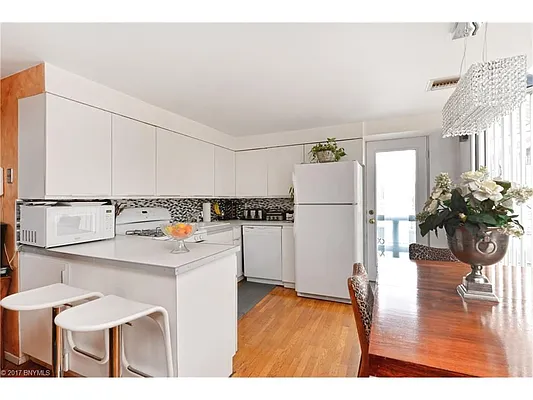 Sold by Keller Williams Realty Empire | media 10