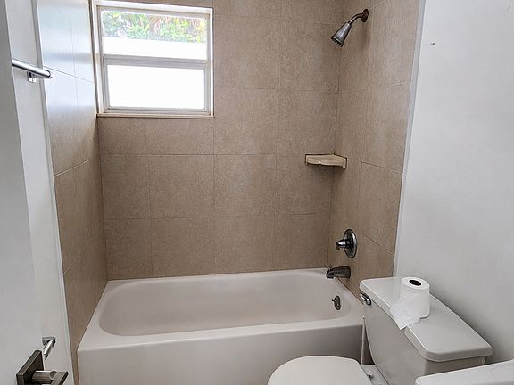 4th image of 10230 Collins Ave #100