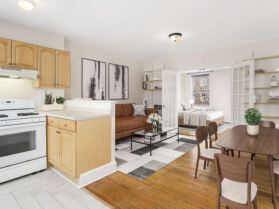 1st image of 124 Kane St #3