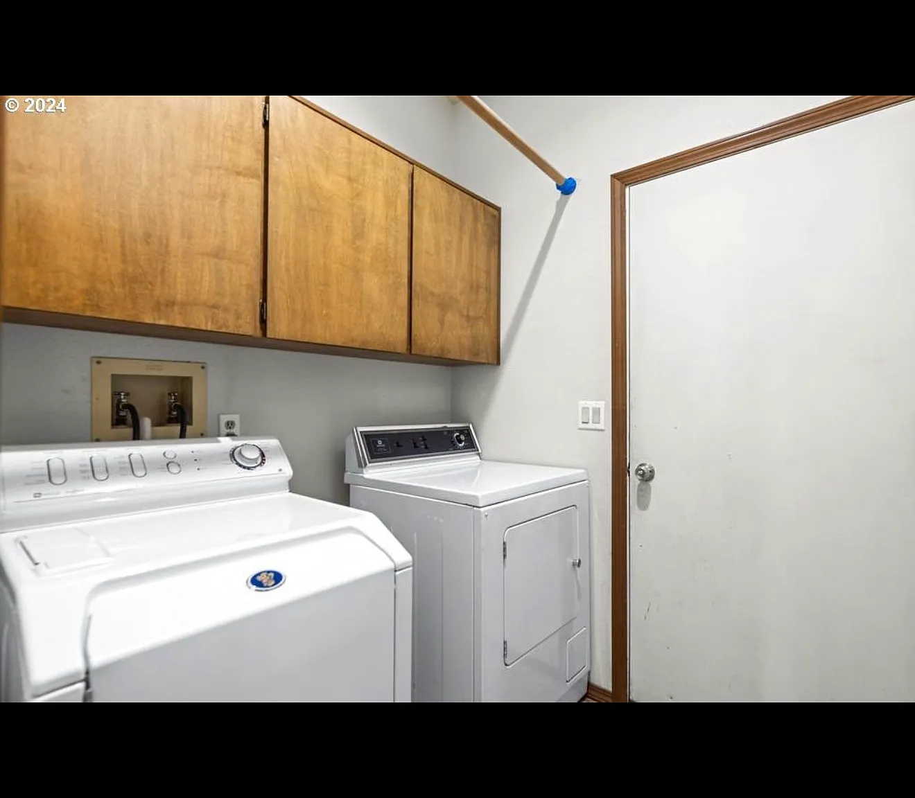 3 bed, 1352 sqft, $3,000 — Photo 2