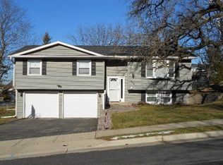 626 Oak St, Cottage Grove, WI 53527