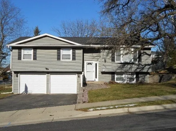 626 Oak St, Cottage Grove, WI 53527