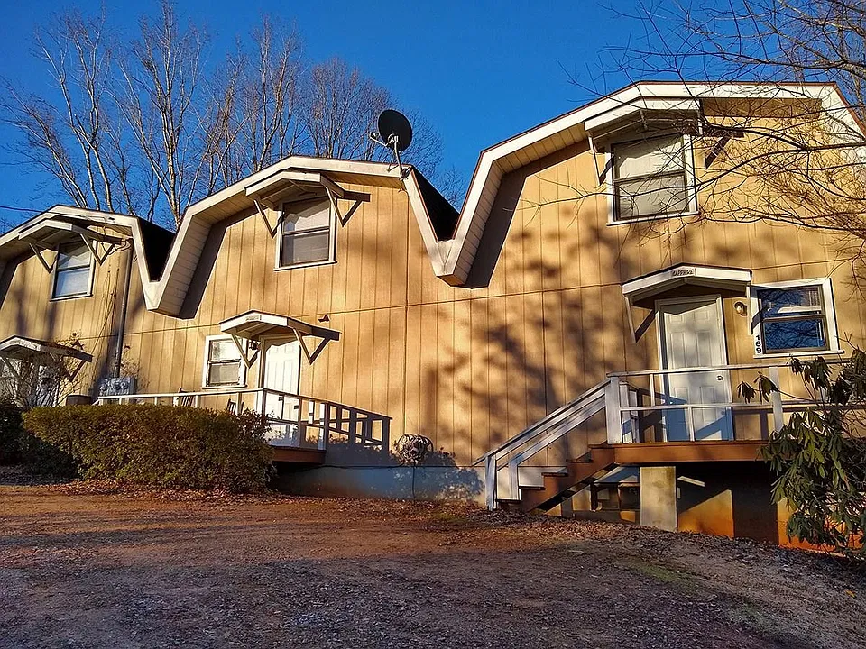 183 Claude Scott Rd #EMERALD