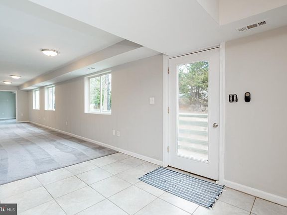 5th image of 6396 Lancaster Dr